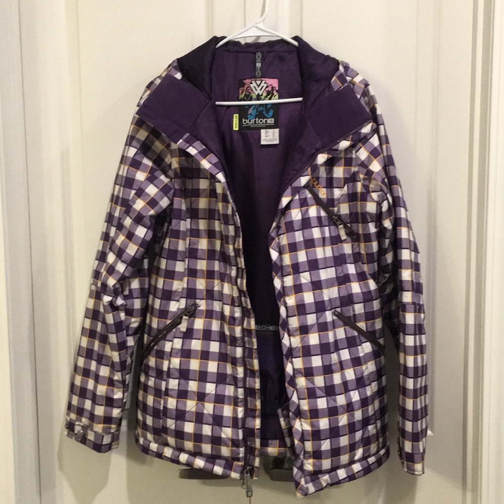 Cute ski wear for the curves!